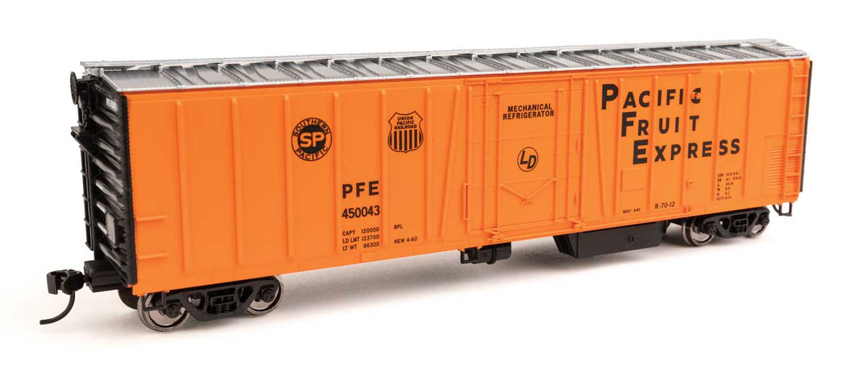 Walthers Mainline HO 910-3790 50' AAR Mechanical Refrigerator Car, Pacific Fruit Express #450043