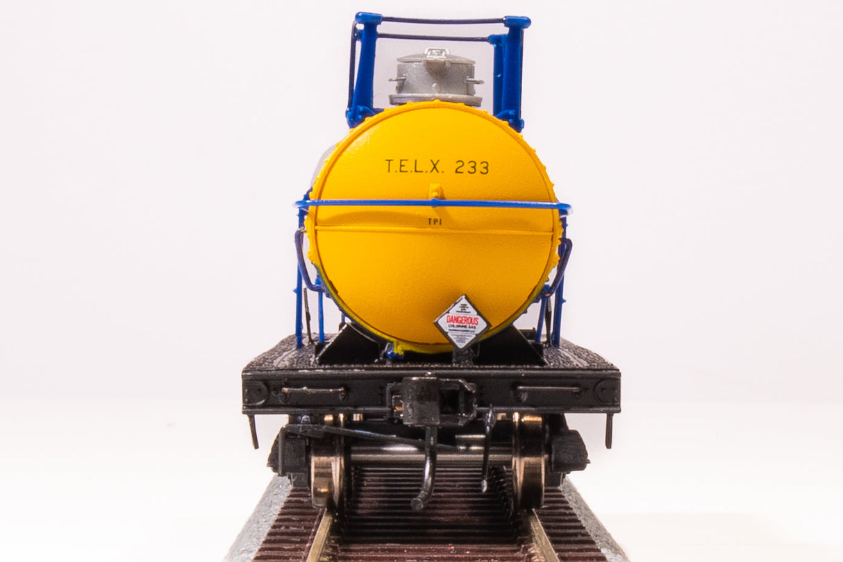 Broadway Limited Imports HO 7668 6,000 Gallon Tank Cars, Late 1950s Variety Pack C (2)