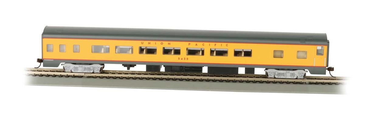 Bachmann Trains HO 14204 85' Smooth-Side Coach with Lights, Union Pacific