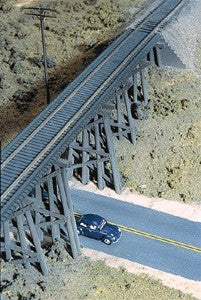 Walthers Cornerstone HO 933-3147 Trestle with Deck Girder Bridge Kit