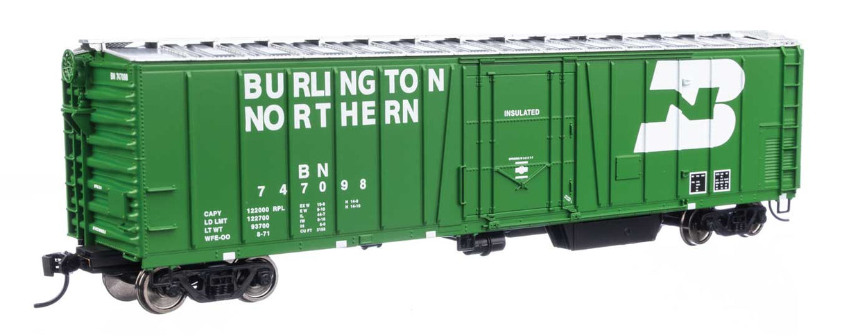 Walthers Mainline HO 910-3780 50' AAR Mechanical Refrigerator Car, Burlington Northern #747098
