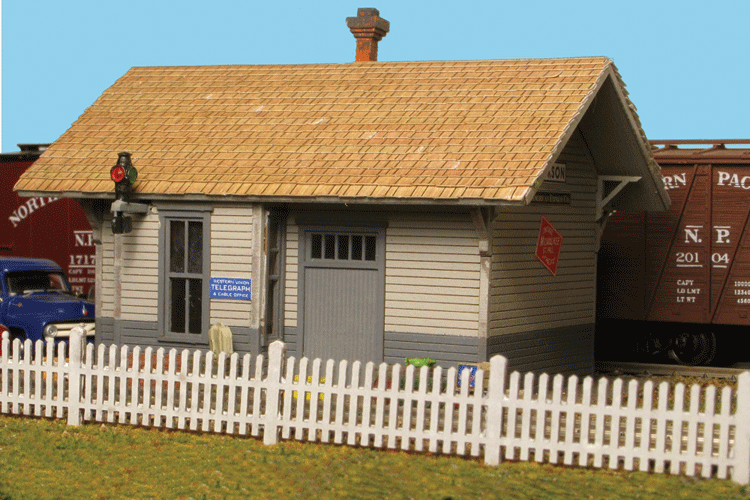 Monroe Models N 9307 Straight Picket Fence, Total Scale 352' 107m