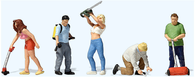 PREORDER Preiser HO 10810 Gardening Figure Set | 27.89