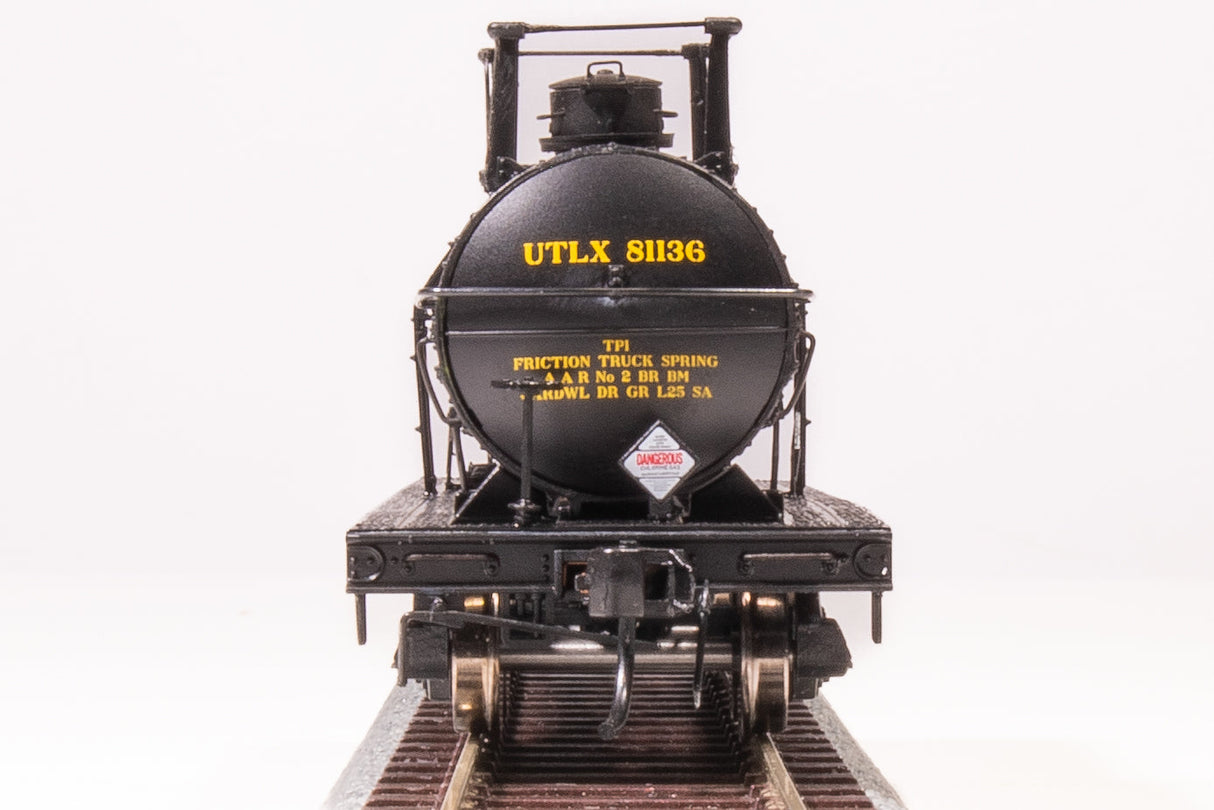 Broadway Limited Imports HO 7668 6,000 Gallon Tank Cars, Late 1950s Variety Pack C (2)