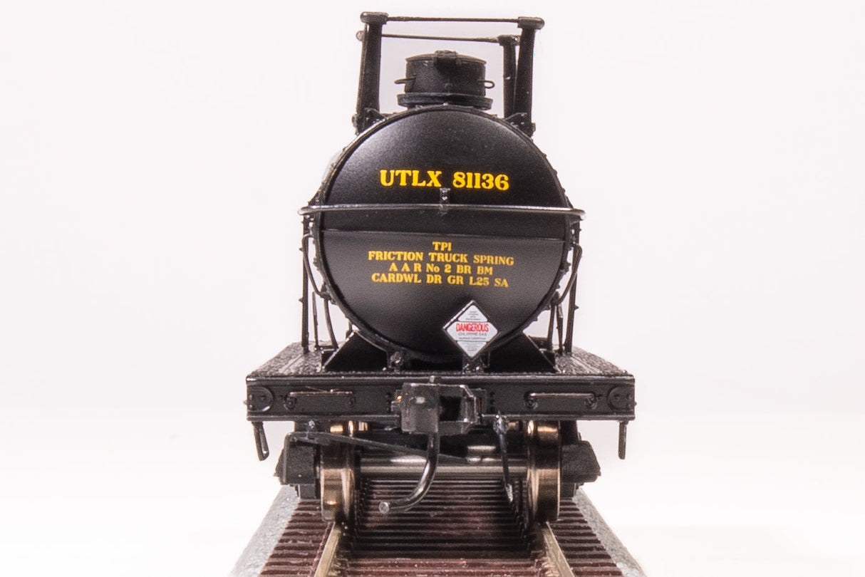 Broadway Limited Imports HO 7668 6,000 Gallon Tank Cars, Late 1950s Variety Pack C (2)