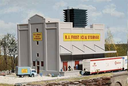 Walthers Cornerstone N 933-3220 R.J. Frost Ice and Storage Building Kit