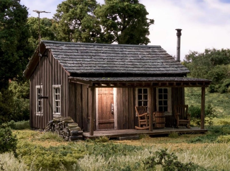 Woodland Scenics N BR4955 Built and Ready Rustic Cabin (Lighted)