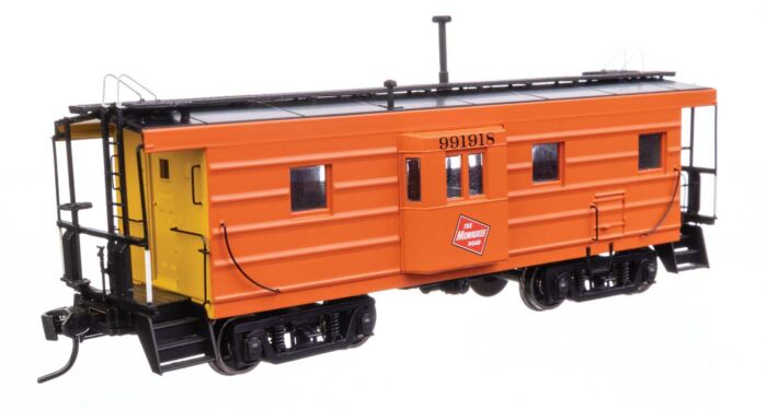 Walthers Proto HO 103653 Milwaukee Rib Sided Caboose, Milwaukee #991918